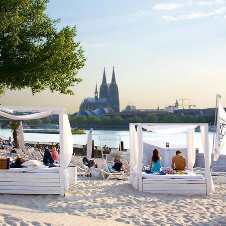 Sunset - Du, Deine Truppe Und Eine Einzigartige Stadt - Köln Dış mekan fotoğraf